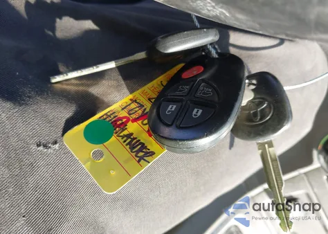 2012 Toyota Highlander Se V6 из США, поврежденный, VIN 5TDBK3EH2CS143438